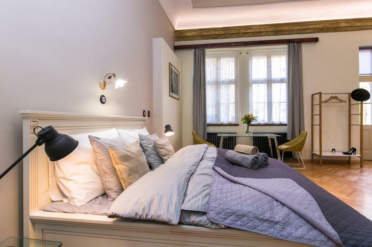 Apartment Nebovidy I - Historic Centre - Terrace - Air Conditioning פראג מראה חיצוני תמונה